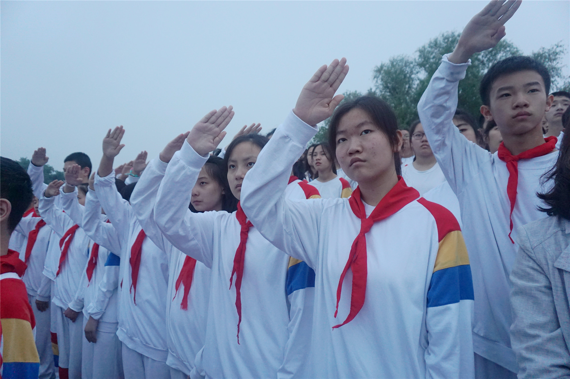 二十五中师生参加天安门广场升旗仪式纪实